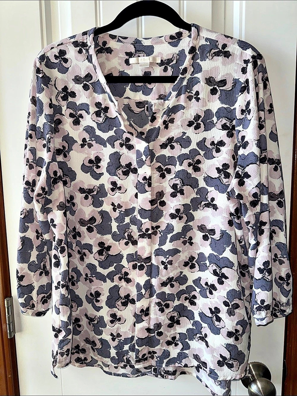 c&e Floral Blouse in Pink & Blue Size Medium Like New